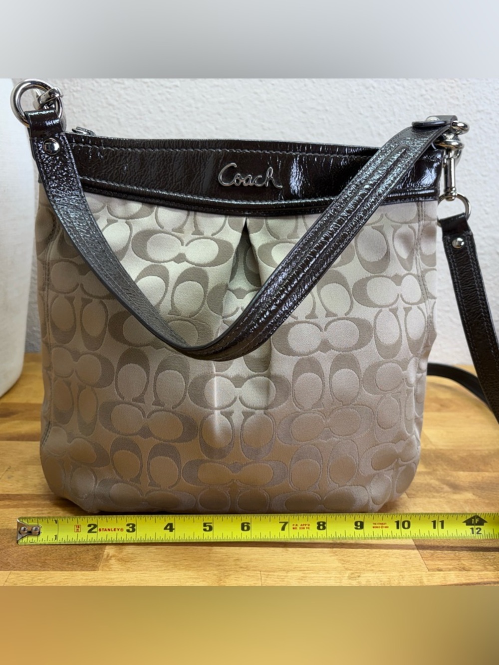 Coach Ashley Signature Hippie Crossbody Bag Khaki Mahogany Patent Leather F20111 - Picture 6 of 10